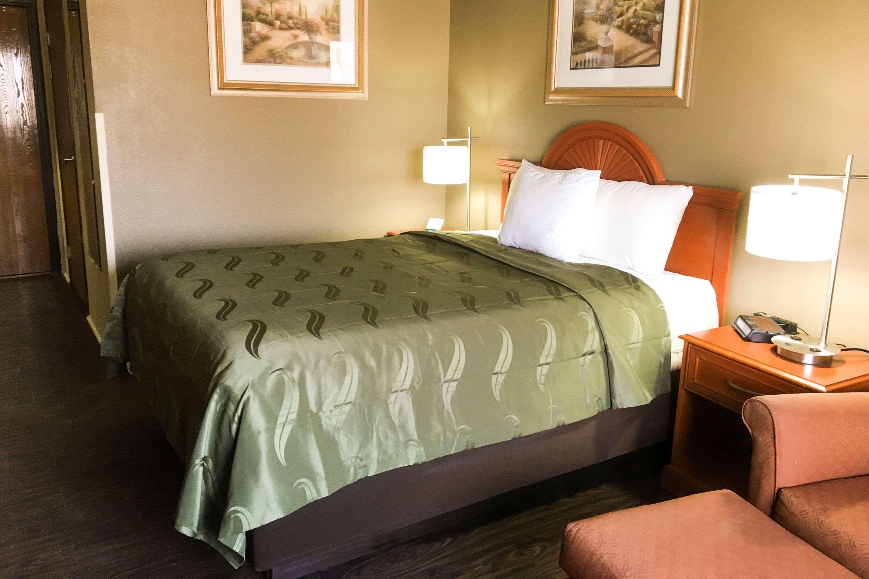 Quality Inn & Suites Lincoln Near I-55 Eksteriør bilde