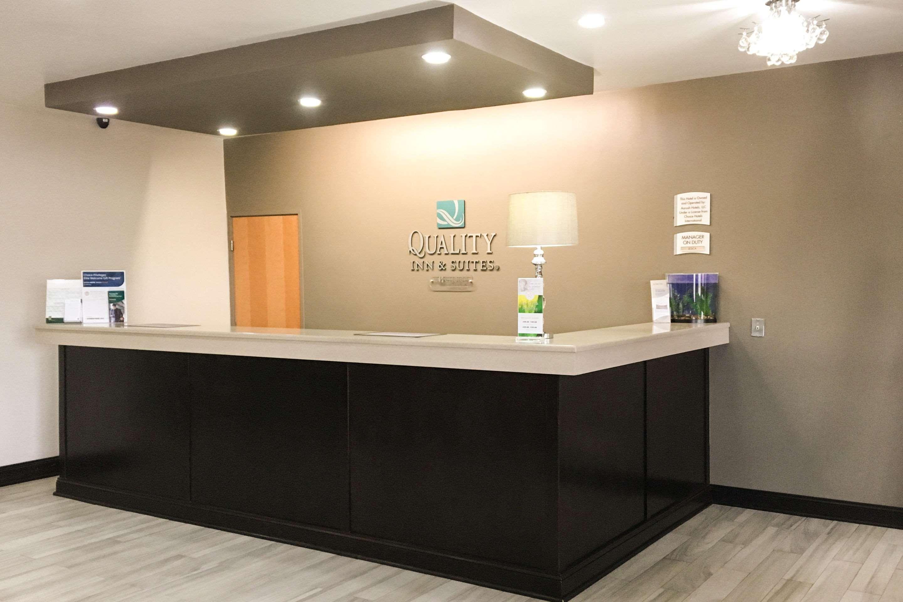 Quality Inn & Suites Lincoln Near I-55 Eksteriør bilde