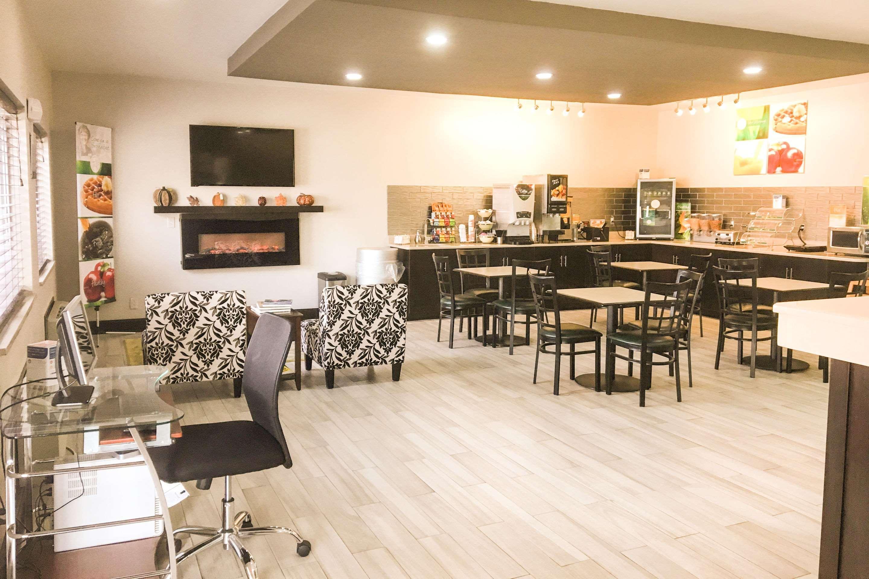 Quality Inn & Suites Lincoln Near I-55 Eksteriør bilde