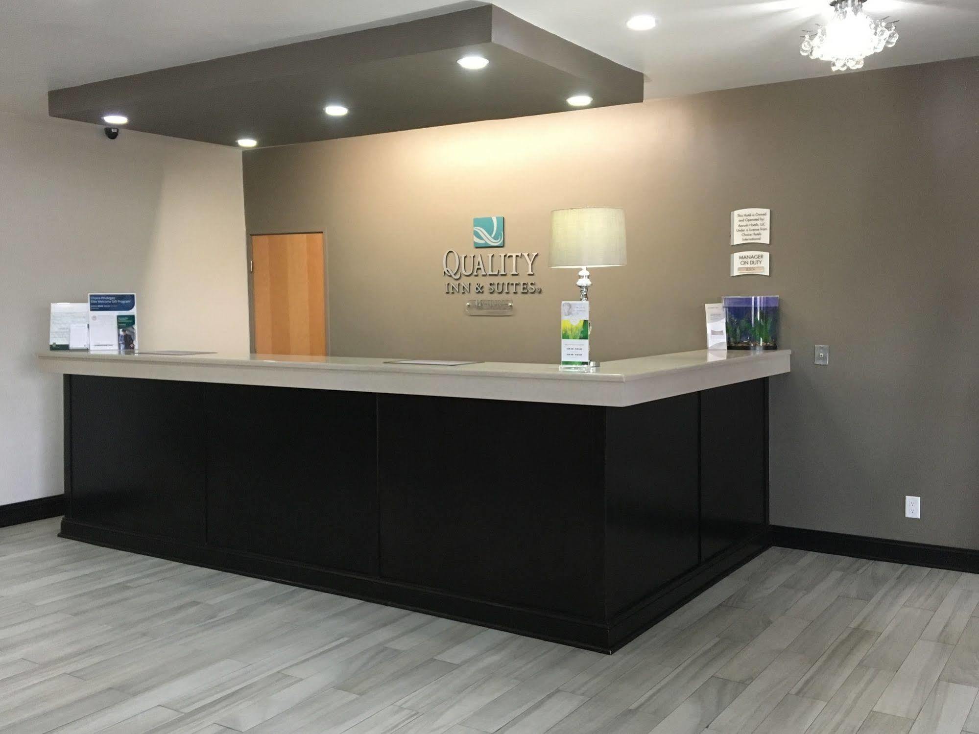 Quality Inn & Suites Lincoln Near I-55 Eksteriør bilde